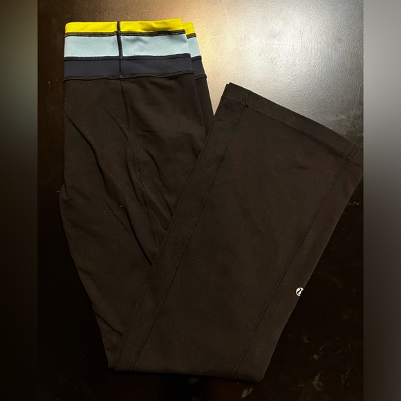 Lululemon Pants - Picture 1 of 3